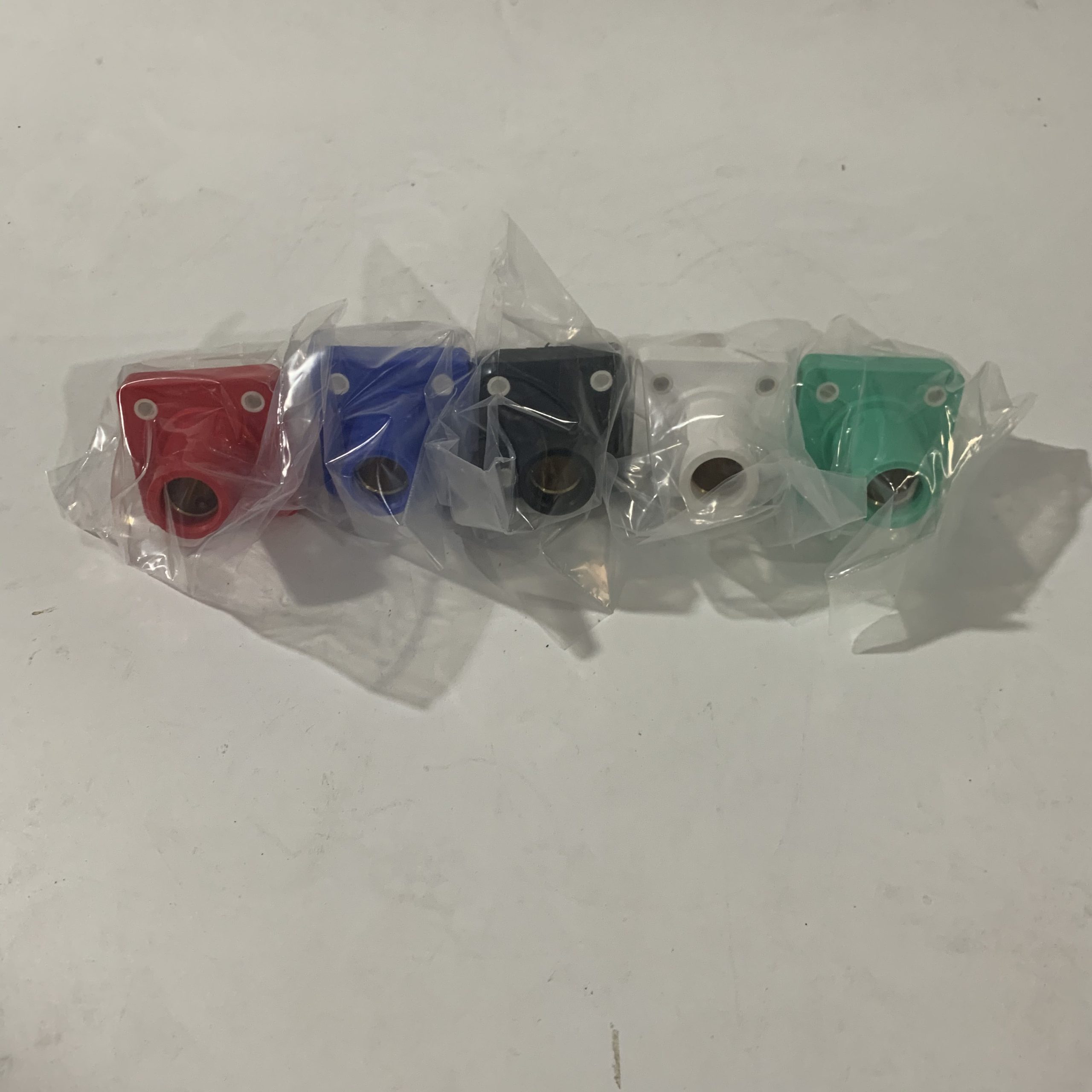 Cam-lock 400A Chassis Connector Female Panel Mount Socket - Image 2